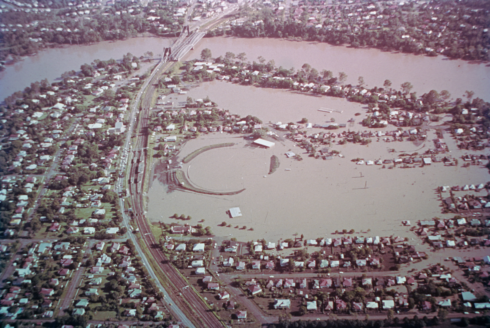 1974 Brisbane flood photograph 7 of 7: Chelmer and the river