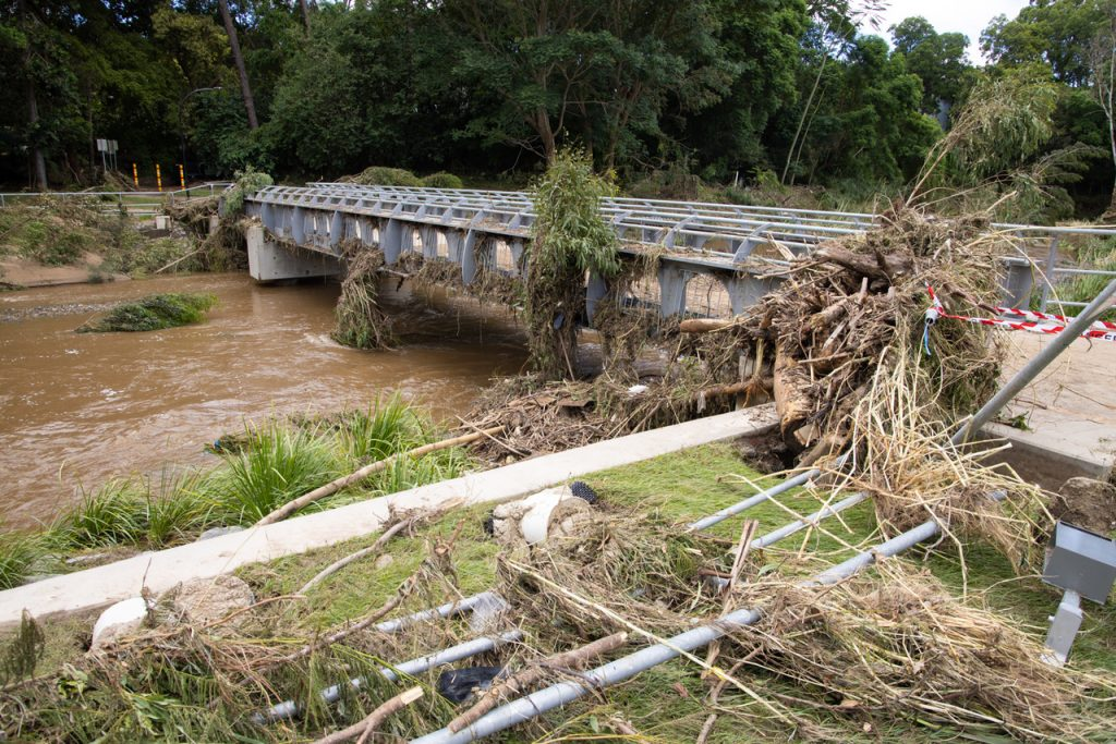 2022 SEQ floods photograph 3 of 14: Enoggera Creek flooding