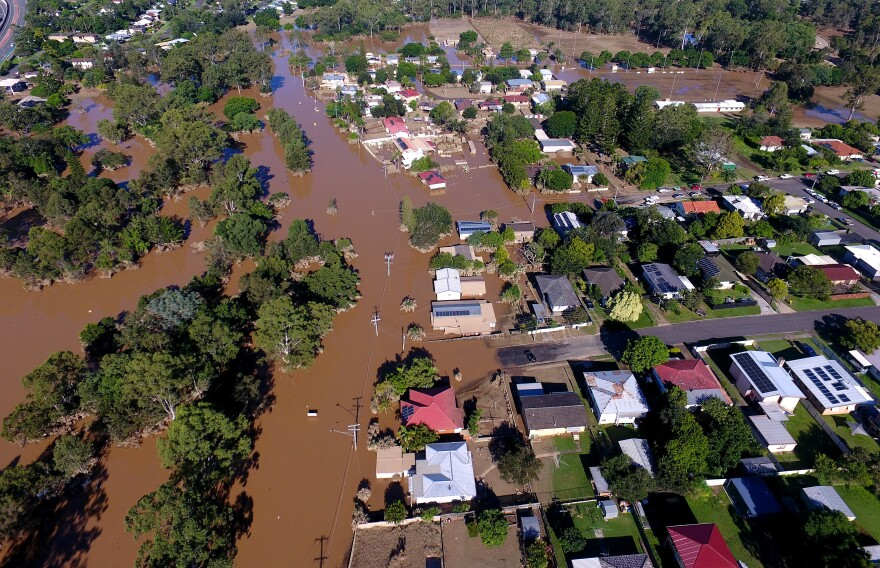 2022 SEQ floods photograph 13 of 14: overland flow