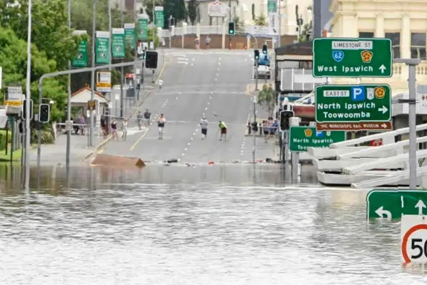 2022 SEQ floods photograph 4 of 14: Ipswich flooding